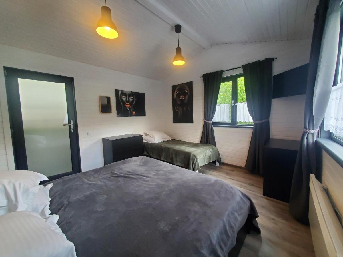 Pensiunea Casa Dacilor Podeni Ngoại thất bức ảnh